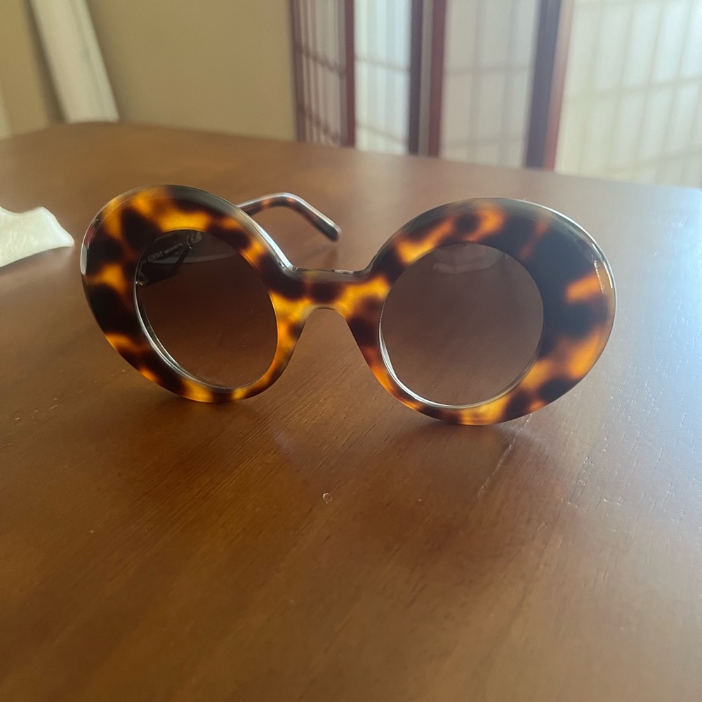 Loewe Round Tortoiseshell Sunnies